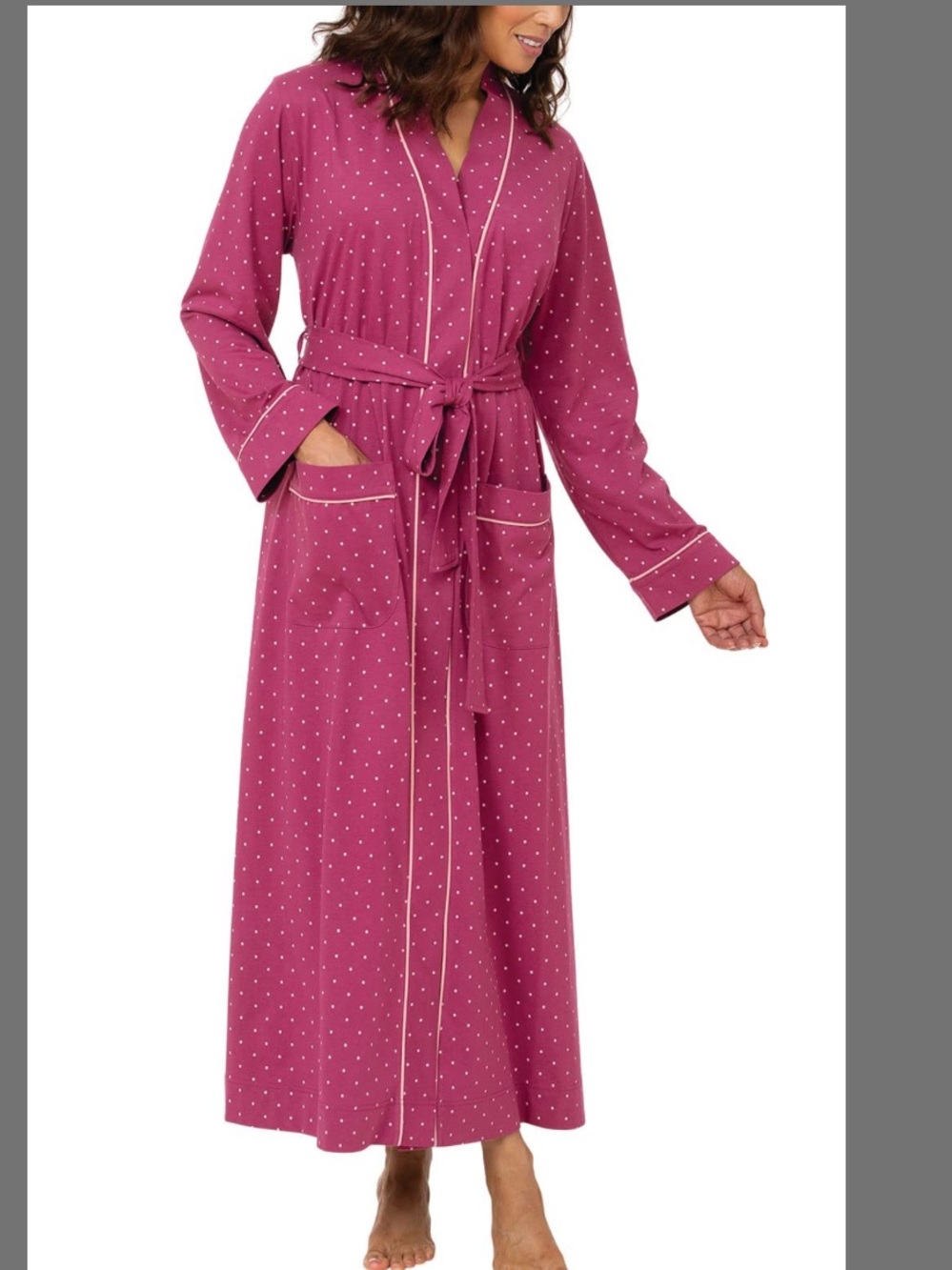 Excellent condition Pajamagram Women’s Long Polka Dot Robe - Magenta, Size